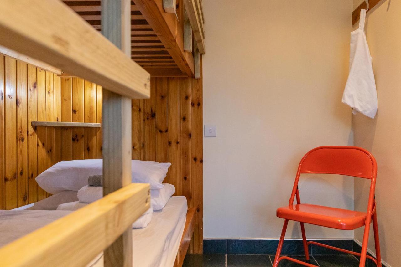 Highland Basecamp Hostel Lochaline Bagian luar foto