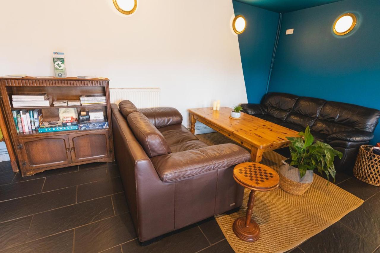 Highland Basecamp Hostel Lochaline Bagian luar foto